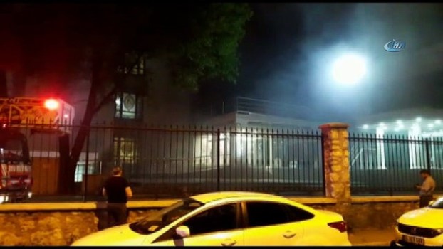 Bezmialem Tıp Fakültesi Hastanesinde yangın çıktı Bezmialem Tıp Fakültesi Hastanesinde yangın çıktı