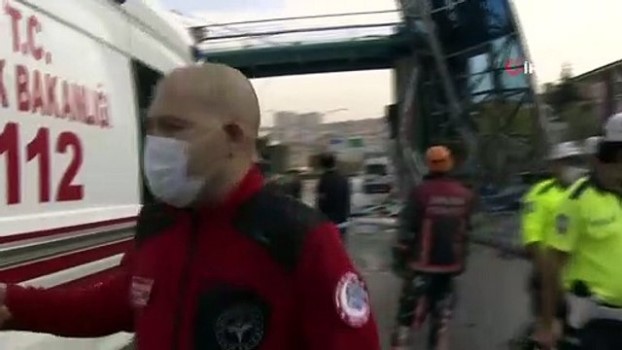 Ankara Da Esenboga Havalani Yolu Haskoy Mevkiinde Ego Otobusu Yaya Ust Gecidinin Ayagina Carpti Ilk Belirlemelere Gore 9 Kisi Yaralandi