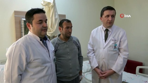 Tek Bobrekli Hastanin Bobreginden 100 E Yakin Tas Cikti