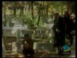 mezar tasi - Mezarlık Şakası Muhteşem! Videosu