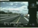 dikkatsiz surucu - İlginç Trafik Kazaları 2 Videosu