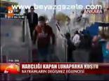 Harçlığı Kapan Lunaparka Koştu