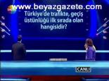 Soruyu Beğenmeyince Küfürü Bastı