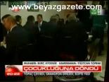 Çocukluğuna Döndü