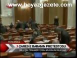 Çaresiz Babanın Protestosu