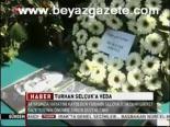 cumhuriyet gazetesi - Turhan Selçuk'a Veda Videosu
