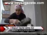 İnşaat İşçisi Genç Kız