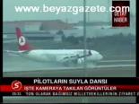 Pilotların Suyla Dansı
