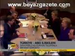 Clinton, Davutoğlu'nu Aradı