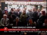 Camı Çekiçle Kırdılar