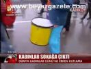 Kadınlar Sokağa Çıktı