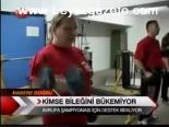 Kimse Bileğini Bükemiyor