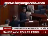 Sahne Aynı Roller Farklı
