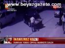 Durduk Yerde Cipiyle Markete Daldı