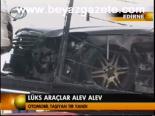 Lüks Araçlar Alev Alev