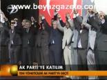 Ak Parti'ye Katılım