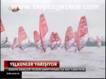 Yelkenler Yarışıyor