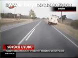 kamyon kazasi - Sürücü uyudu Videosu
