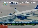 new york - Yolcuya Kızan Kabin Görevlisi Uçağı Terk Etti Videosu