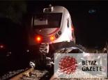 Tren Otomobili Biçti: 2 Ölü