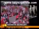 Hükümetin Üstüne Attı