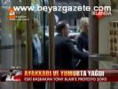 Ayakkabı Ve Yumurta Yağdı