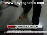 Belgeler Döşemelerin Altında Çıktı