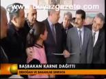 Başbakan Karne Dağıttı