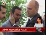 Minik Kızı Geride Kaldı