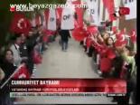 Bayram Yürüyüşlerle Kutlandı
