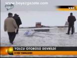 Yolcu Otobüsü Devrildi
