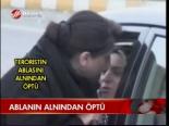 Ablanın Alınından Öptü