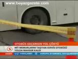 Otobüs Geçerken Yol Çöktü