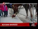 Boyuna Bakmadı