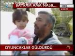 Oyuncaklar Güldürdü