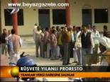 Rüşvete Yılanlı Protesto