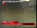 Sevgilisiyle Öpüştü, Öldürüldü