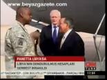 Panetta Libya'da