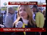 Tribün Meydana Çıktı