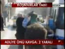 Adliye Önü Kavga: 2 Yaralı