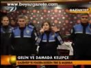 Gelin Ve Damada Kelepçe