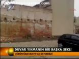 Duvar Yıkmanın Bir Başka Şekli