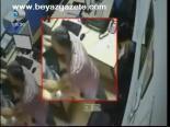 2 Polis... 1 Kadın... Orantısız Güç..