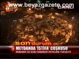 Meydanda İstifa Coşkusu