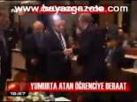 Yumurta Atan Öğrenciye Beraat