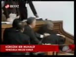 Kürsüde Bir Muhalif