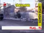Yine Polise Saldırdılar