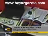 Dalgınlık Hırsızlara Yaradı