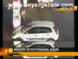 Benzin İstasyonuna Daldı