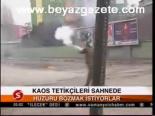 Kaos Tetikçileri Sahnede